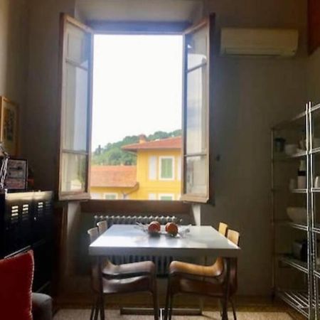 Sunny Top Floor In San Frediano Florencia Exterior foto