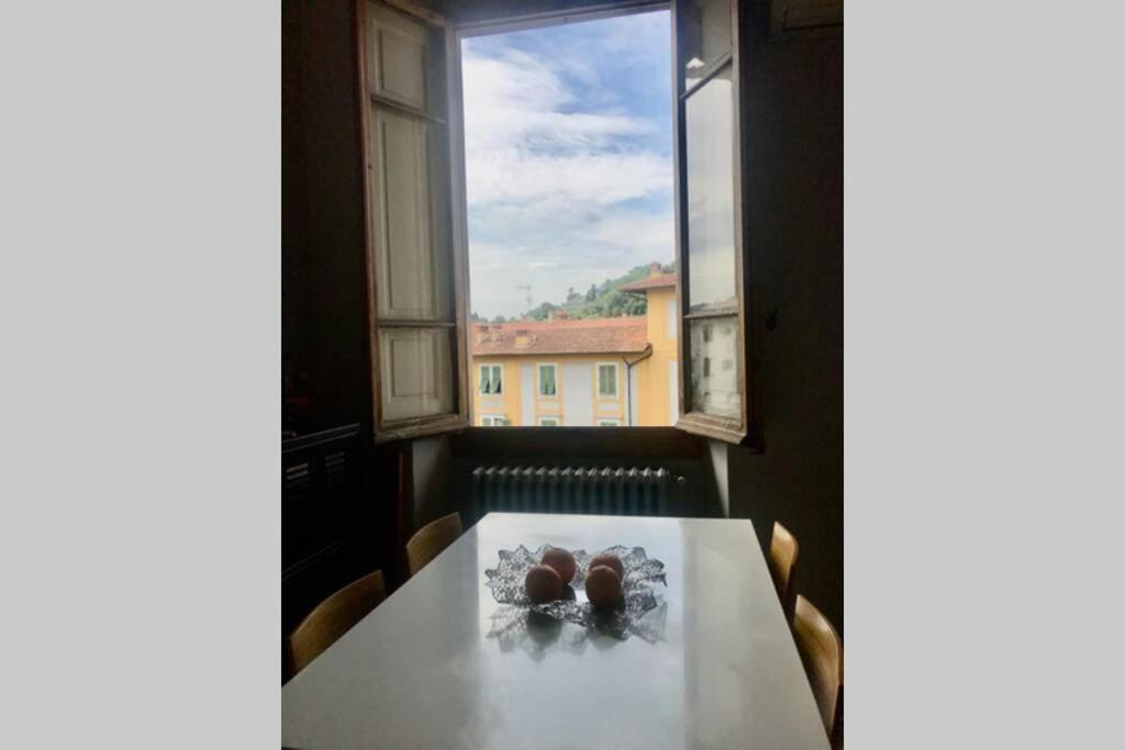 Sunny Top Floor In San Frediano Florencia Exterior foto